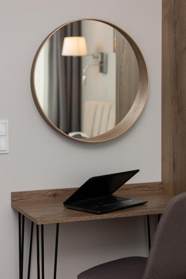 Stunning Family Apartment Ursynow With Parking & Balcony By Noclegi Renters 바르샤바 외부 사진
